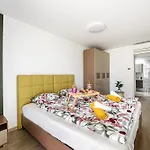 Apartment Karolina Lakefront With Private Garden & Siófok