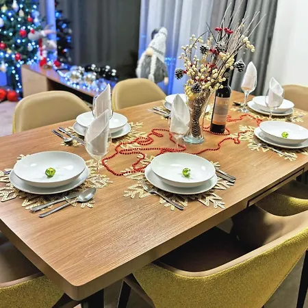Karolina Lakefront Residence With Private Garden & Spa Apartment *