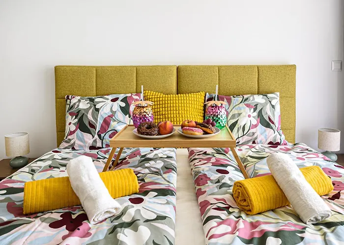 Karolina Lakefront Residence With Private Garden & Spa